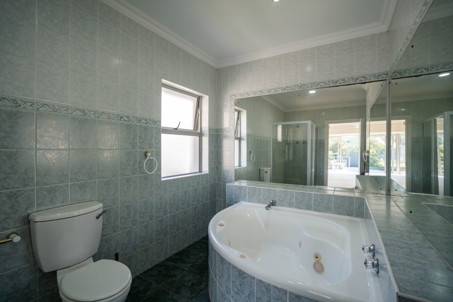 6 Bedroom Property for Sale in Royal Alfred Marina Eastern Cape